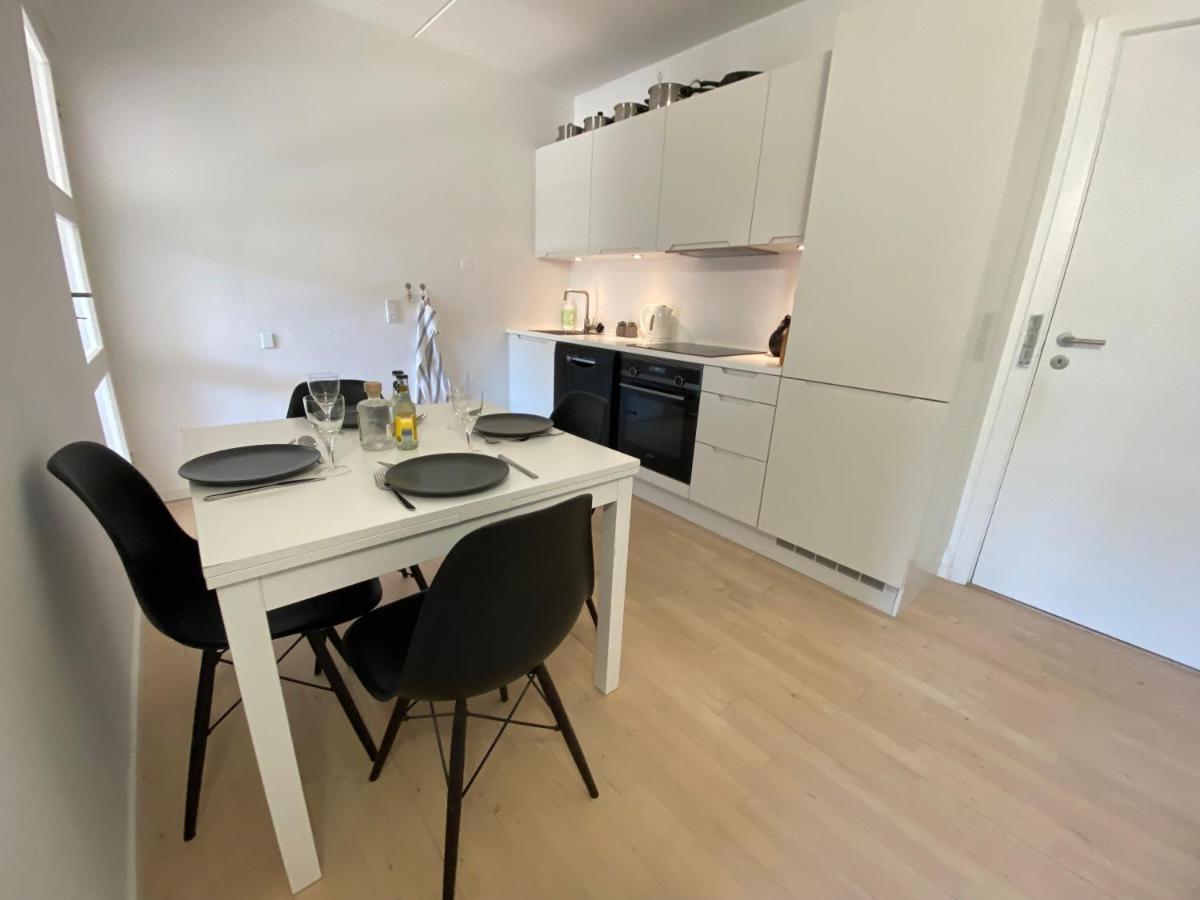 Central Copenhagen Apt With Balcony, Free Parking W Elevator Bagian luar foto