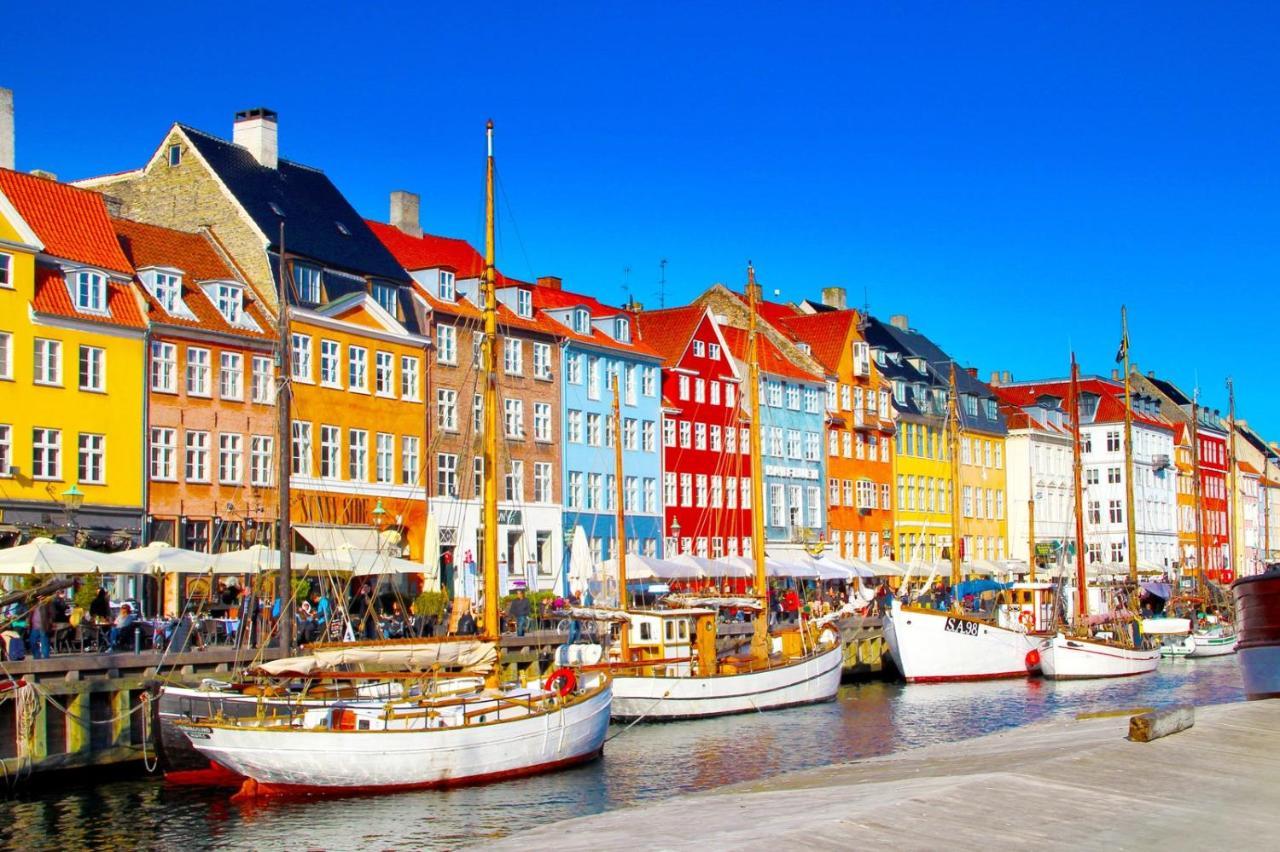 Central Copenhagen Apt With Balcony, Free Parking W Elevator Bagian luar foto