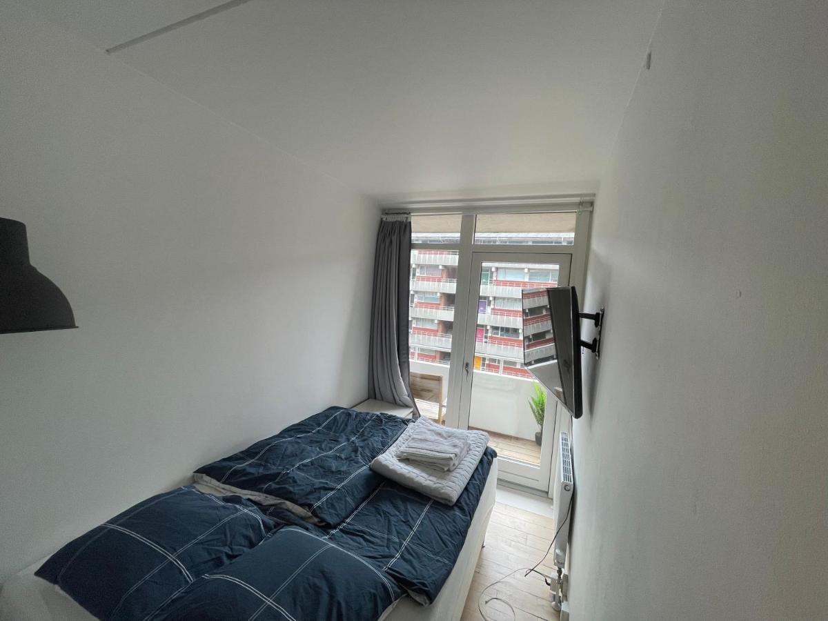Central Copenhagen Apt With Balcony, Free Parking W Elevator Bagian luar foto